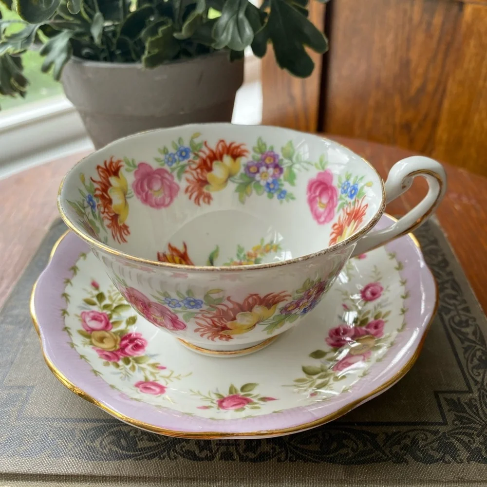 Royal Chelsea English Bone China Floral Teacup and Saucer Set EUC